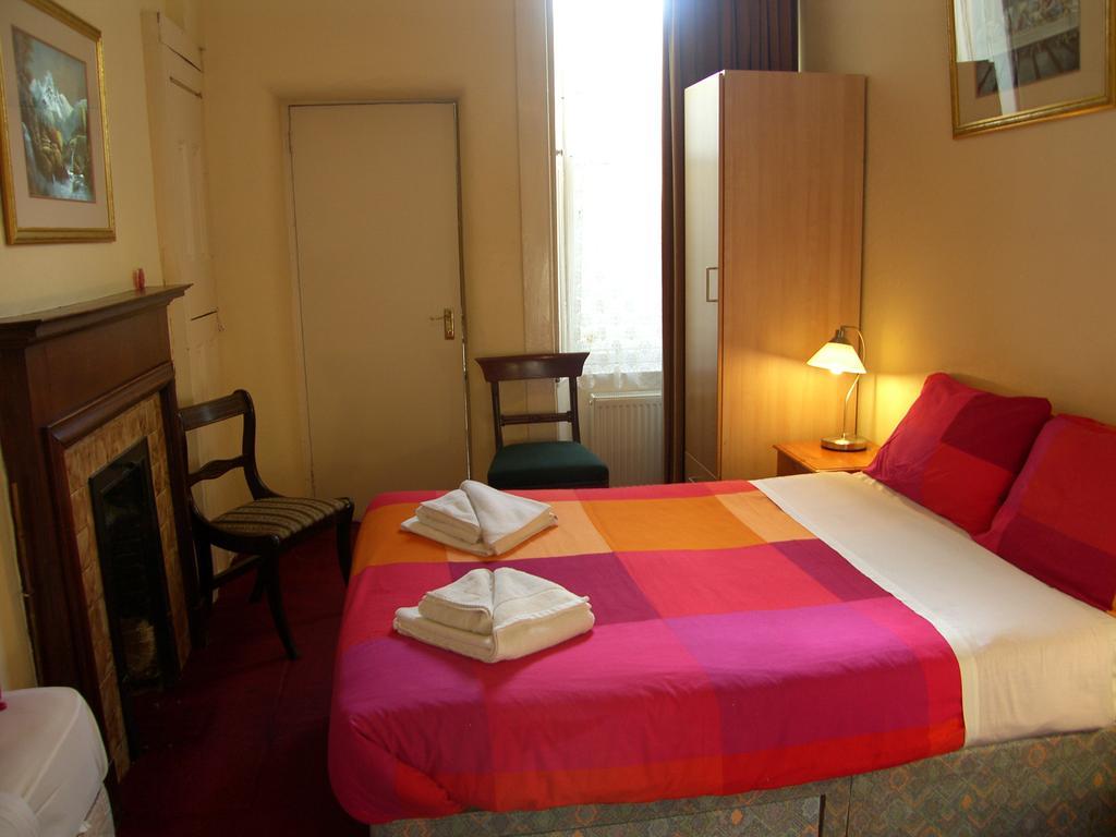Regis Guest House Edimburgo Quarto foto